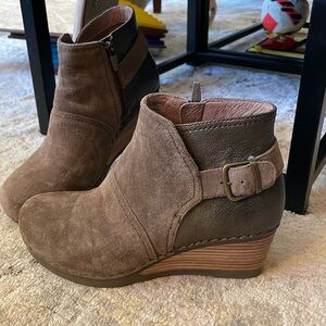Dansko Shirley Wedge Heel Suede Ankle Boots Taupe Brown